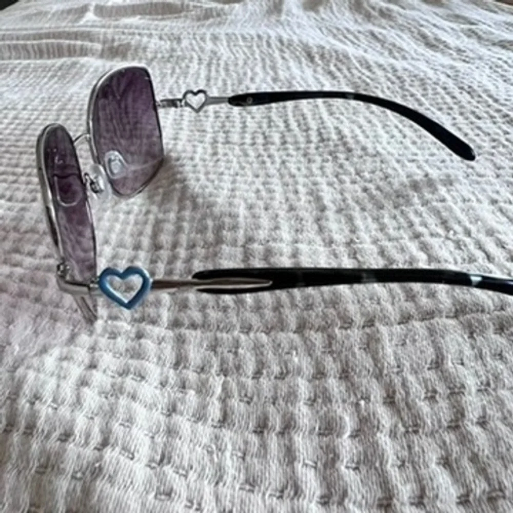 Juicy Couture Sunglasses Women One Size Silver‎ Purple Heart WJC61SG22S Y2K